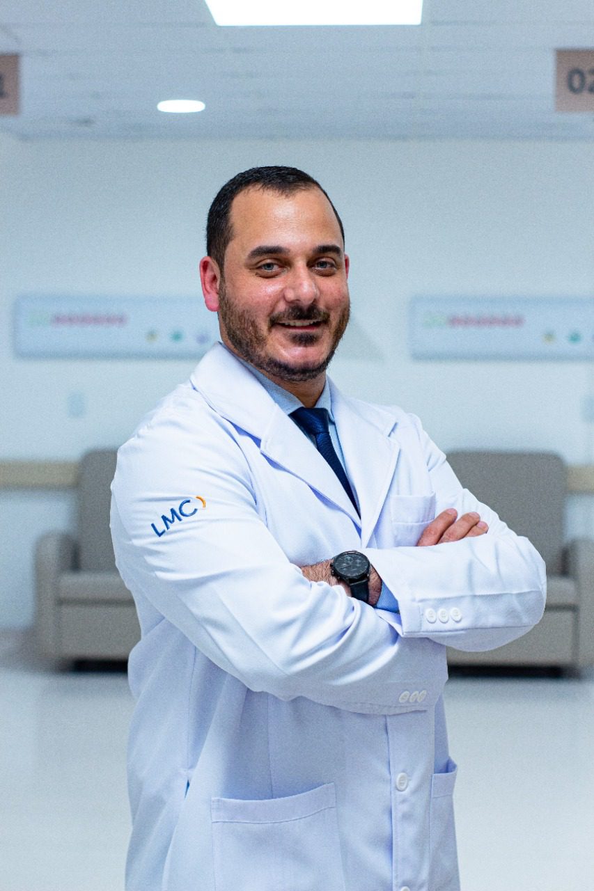 Volta às aulas: médico ortopedista alerta sobre peso da mochila escolar