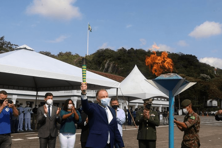 Cerimônia restrita marca celebração do dia 7 de setembro