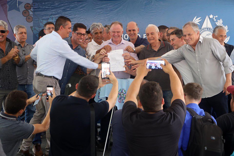 Muniz Freire recebe equipamentos agrícolas e novos investimentos do Governo do Estado