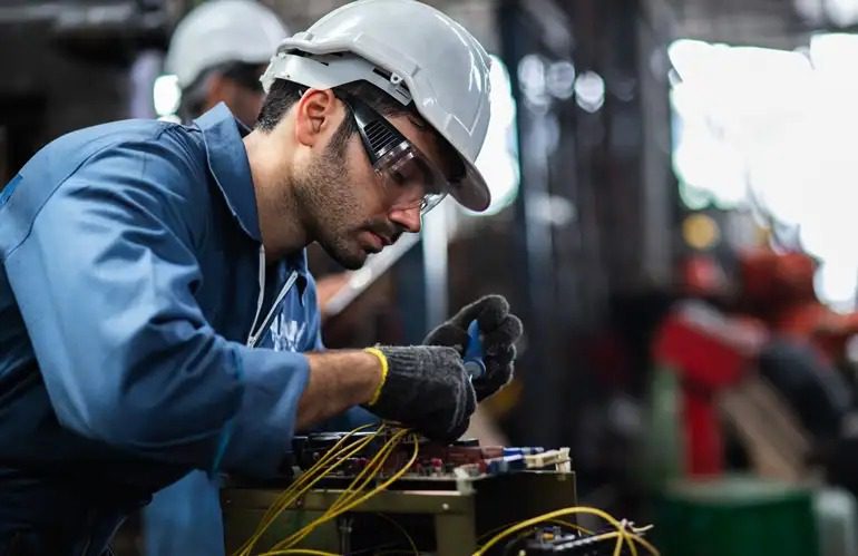 Sine de Linhares começa a semana com mais de 210 vagas de emprego