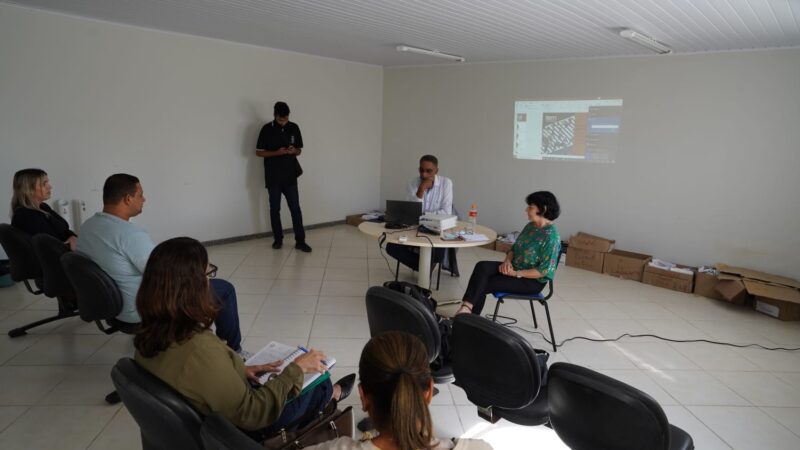 Comissão discute plano de cargos e salários para os servidores públicos de Marataízes