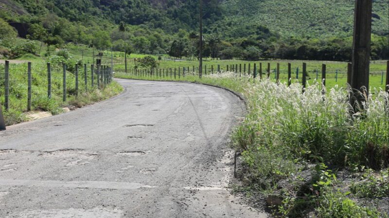Estrada que liga Cariacica-Sede a Duas Bocas será totalmente pavimentada