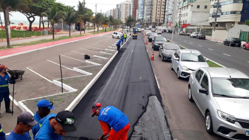 ​Nova etapa do recapeamento asfáltico na orla da Praia de Itaparica