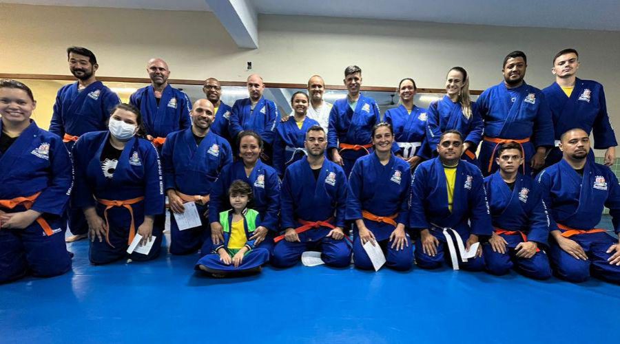 ​Professores concluem o primeiro curso de formação em Judô na Educação Infantil em Vila Velha
