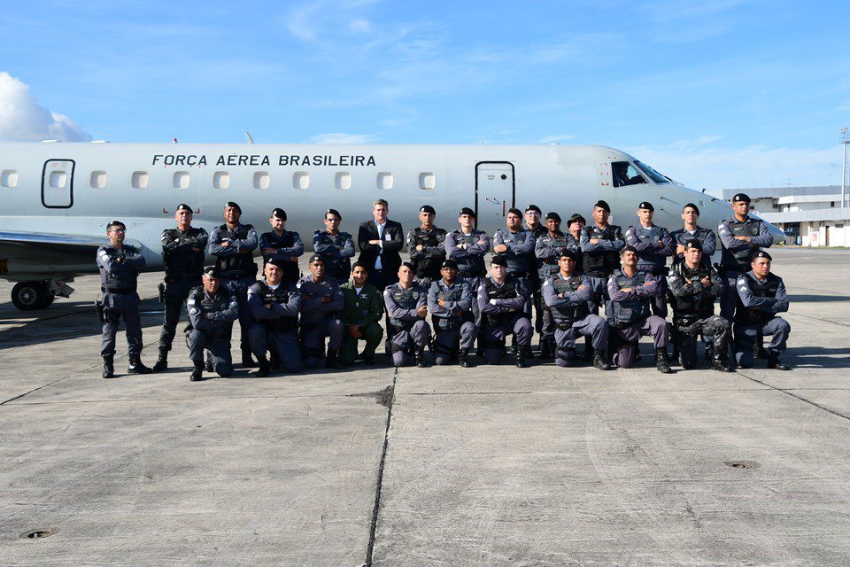 Policiais militares do Espírito Santo embarcam para reforçar policiamento no Distrito Federal