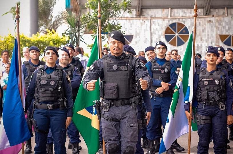 Equipe GCM da Serra recebe homenagens, reforço no armamento e novas viaturas