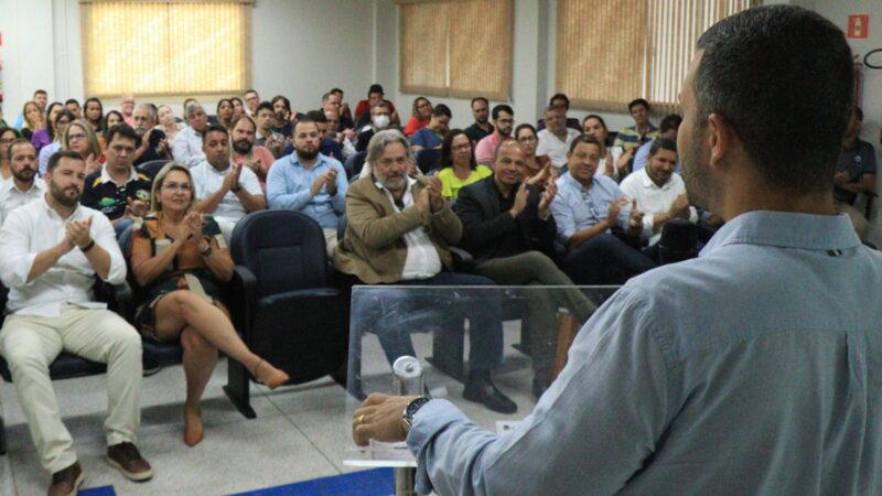 Viana lança sistema online de análise de projetos