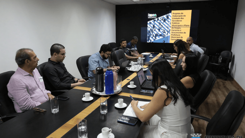 Prefeitura de Cariacica apresenta proposta de revisão do plano de cargos e salários de servidores a representantes de sindicatos