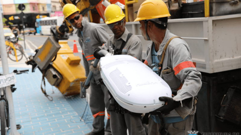 Expedito Garcia em Cariacica, será primeira avenida do Estado a receber luminárias com inteligência artificial e antena 5G integrada