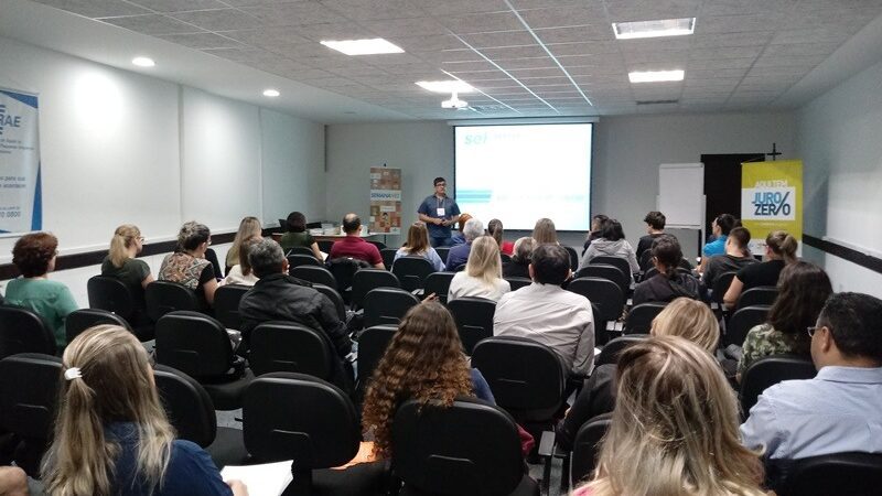 Palestras e cursos gratuitos são oferecidos até sexta-feira (19) em Cariacica