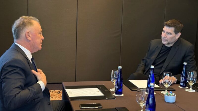 Governador Renato Casagrande se reúne com executivo da plataforma Shein na América Latina