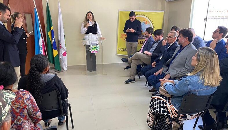 Programa “Ibatiba Legal” avança na regularização fundiária com entrega de quase 100 títulos