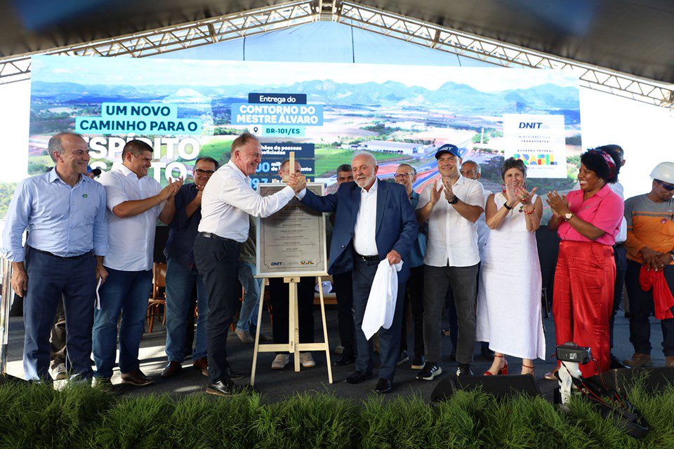 Renato Casagrande marca presença na cerimônia de inauguração do Contorno do Mestre Álvaro