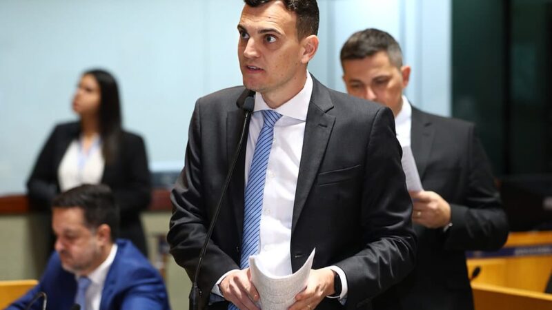 Alcântaro Filho propõe auxílio para órfãos de feminicídio no Espírito Santo