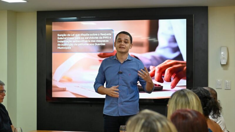 Pazolini sanciona lei que prevê aumento de 32,2% aos servidores da Prefeitura de Vitória em dois anos