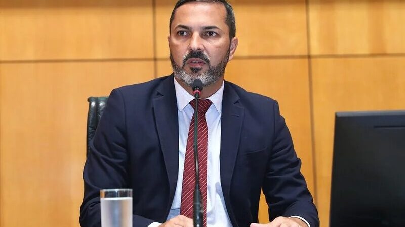 Tyago Hoffmann propõe projeto de lei para imposição de multa a usuários de armas em crimes