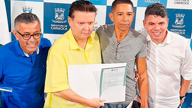 Moradores de Mucuri Receberam 271 Escrituras de Euclério Sampaio e Cesinha