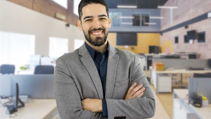 Victor Coelho Assume SETUR e Destaca o Turismo como Pilar Econômico do ES