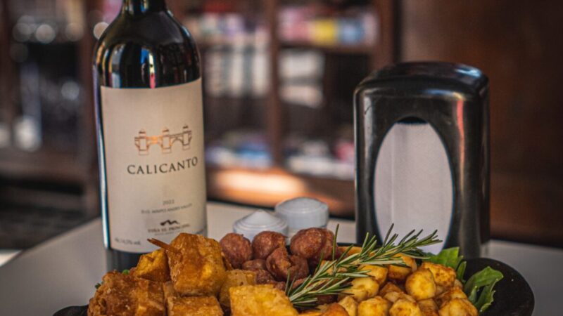 Maior festival da culinária italiana do ES terá tombo da polenta e pisa da uva em março