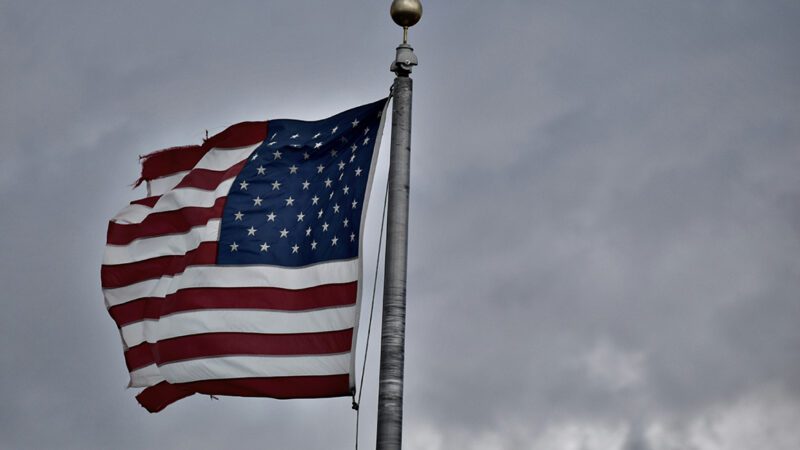 “Tarifaço” de Trump cria oportunidade para China e põe EUA em risco de recessão