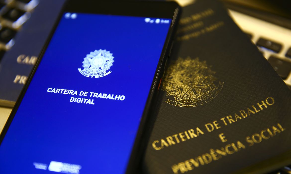 Jornada de trabalho menor pode reduzir empregos, salário e produtividade, avisa estudo