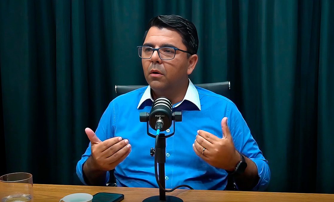 Desconstrução da Família”: Vereador Critica Show de Pablo Vittar