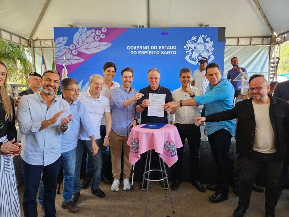 Governo do Estado entrega obras e anuncia novos investimentos em Colatina