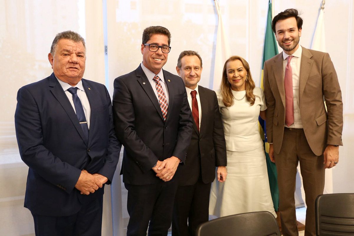 Marcelo Santos toma posse como presidente do colegiado de líderes das Assembleias Legislativas do país