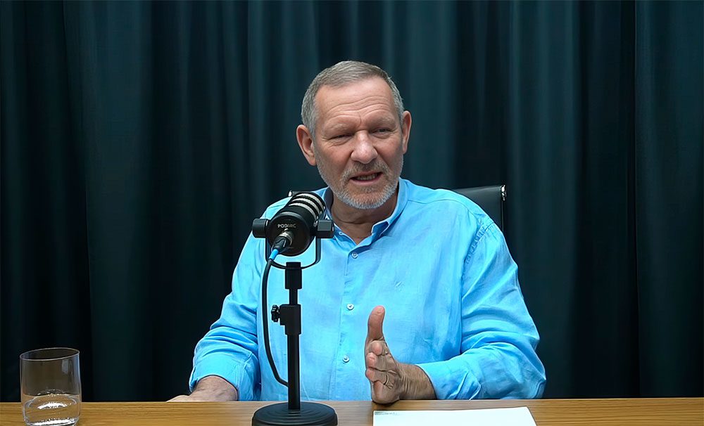 João Coser abre o jogo sobre o futuro de Vitória em papo sincero no CNBCAST