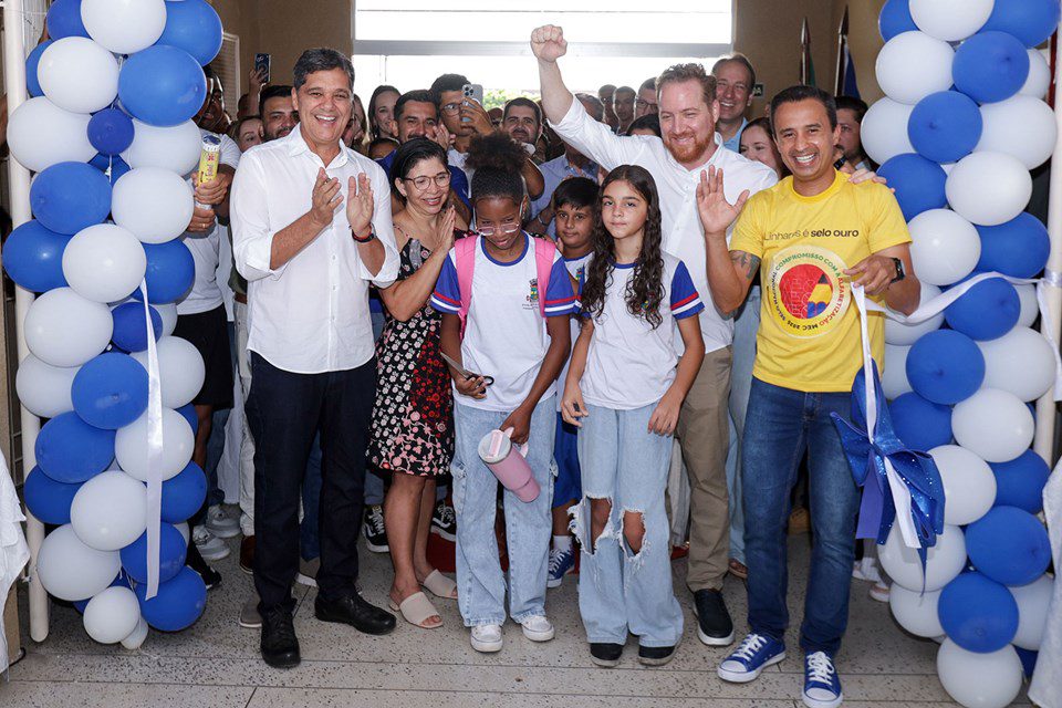 Governo do Estado inaugura escola municipal de ensino fundamental em tempo integral em Linhares