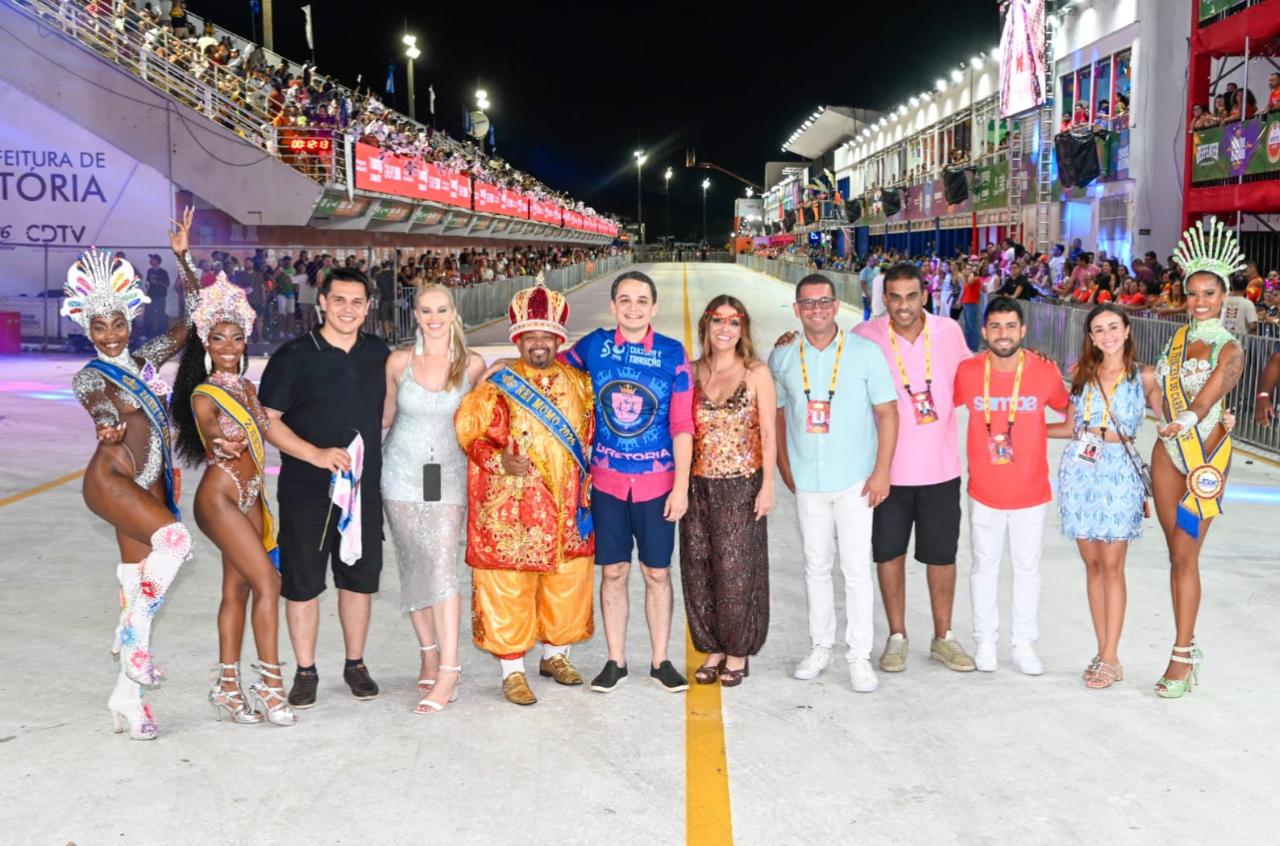 Pazolini inaugura o Carnaval do Brasil em grande estilo, destaca a Cidade do Samba e comemora no Sambão do Povo