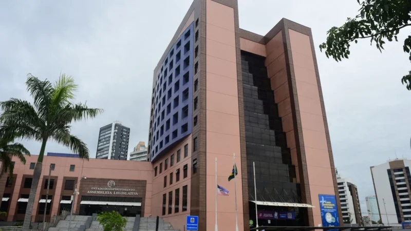 Poderes e instituições marcam presença na abertura do ano legislativo na Assembleia