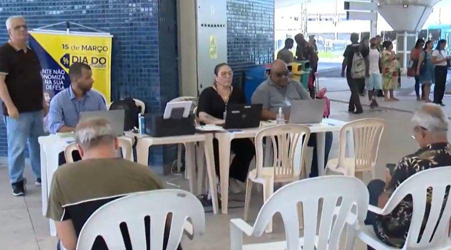 Procon promove ação de orientação no Terminal de Itaparica nesta segunda