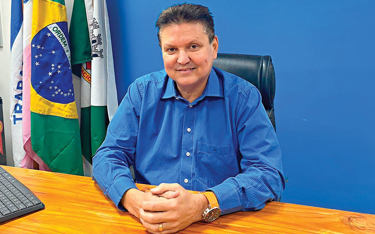 EUCLÉRIO DESISTE DA DISPUTA AO SENADO, PERMANECE NA PREFEITURA E SE CONSOLIDA COMO PEÇA-CHAVE DO MDB NO ESPÍRITO SANTO