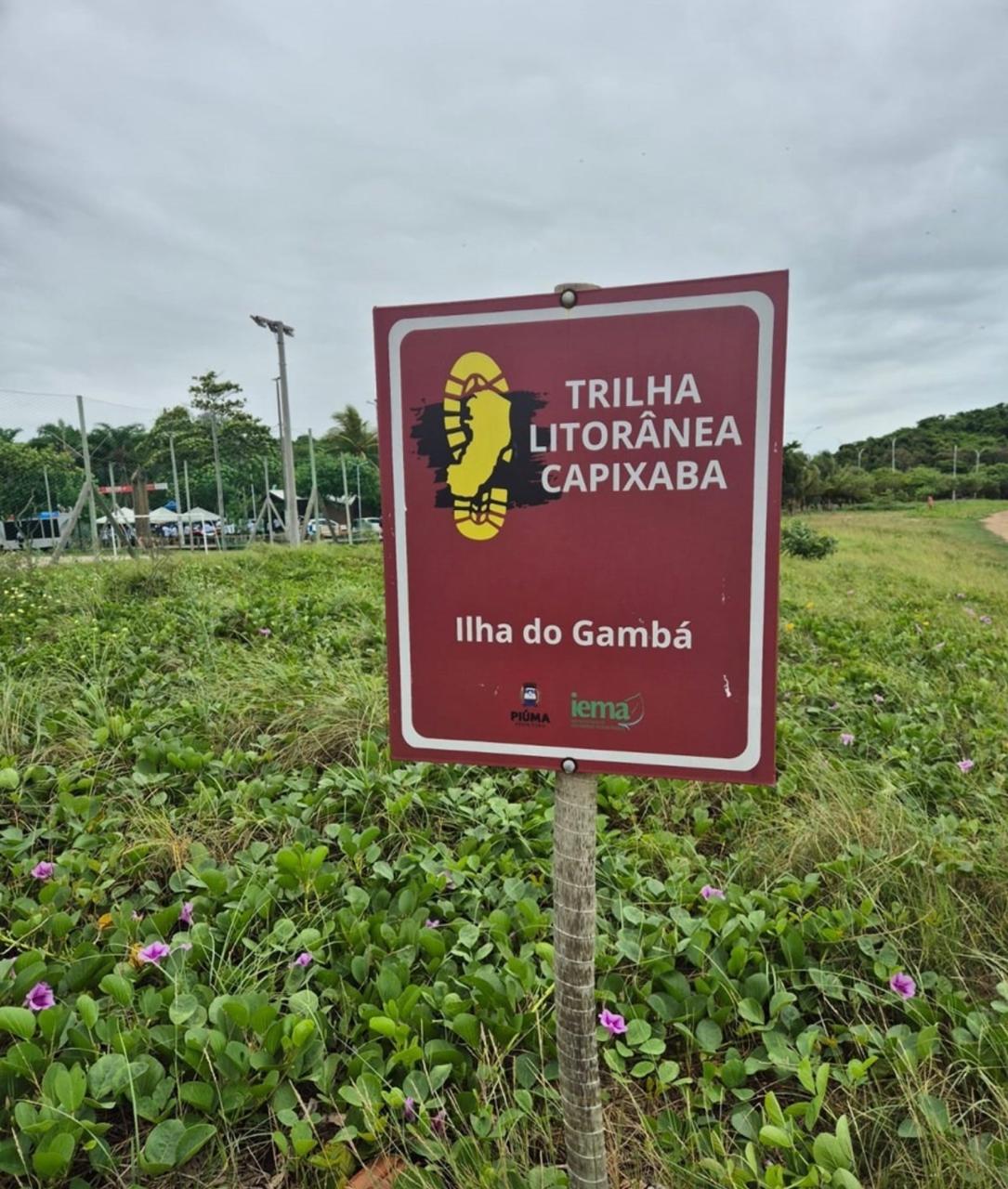 Piúma realiza caminhada litorânea e celebra integração à Rede Capixaba de Trilhas