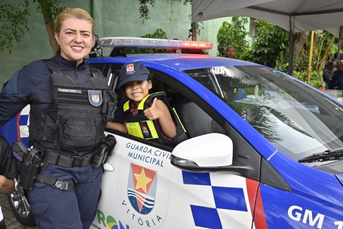 Vitória recebe ação social com serviços, atendimentos e atividades educativas