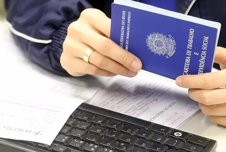 Feira da Multivix oferece mil vagas de emprego e estágio com apoio do Sine Vila Velha nesta terça (28)