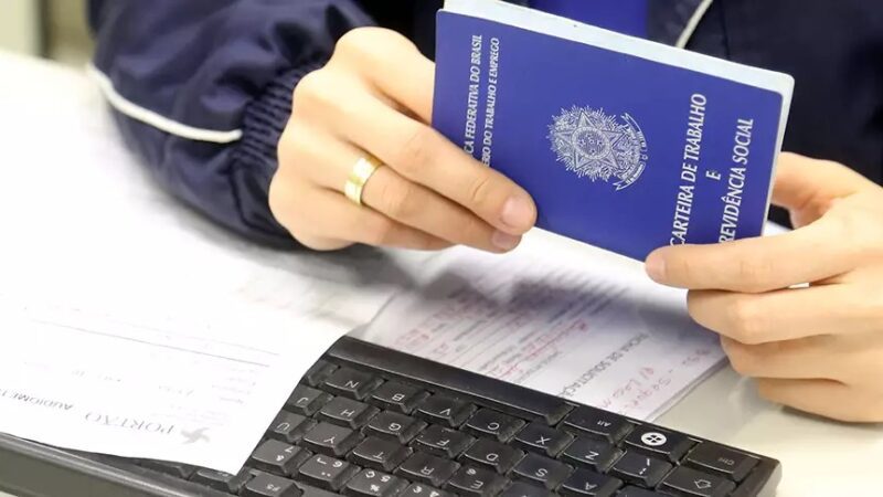 Feira da Multivix oferece mil vagas de emprego e estágio com apoio do Sine Vila Velha nesta terça (28)