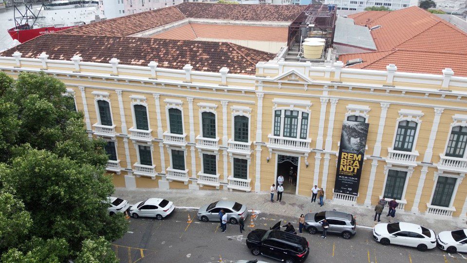 Exposição de Rembrandt no Palácio Anchieta atrai público e reforça impacto educativo em Vitória