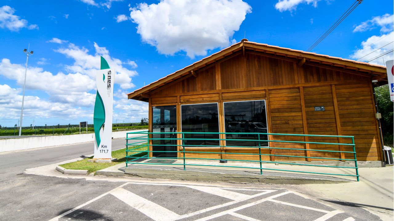 VOCÊ SABIA? BR-101 NO ES TEM 12 BASES GRATUITAS COM SUPORTE COMPLETO E ATÉ RECARGA PARA CARROS ELÉTRICOS