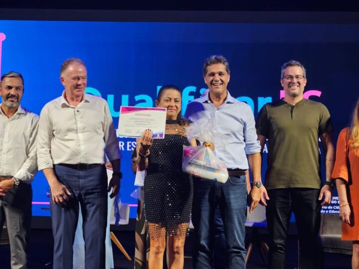 Governo promove formatura de alunos do Qualificar ES na Região Metropolitana