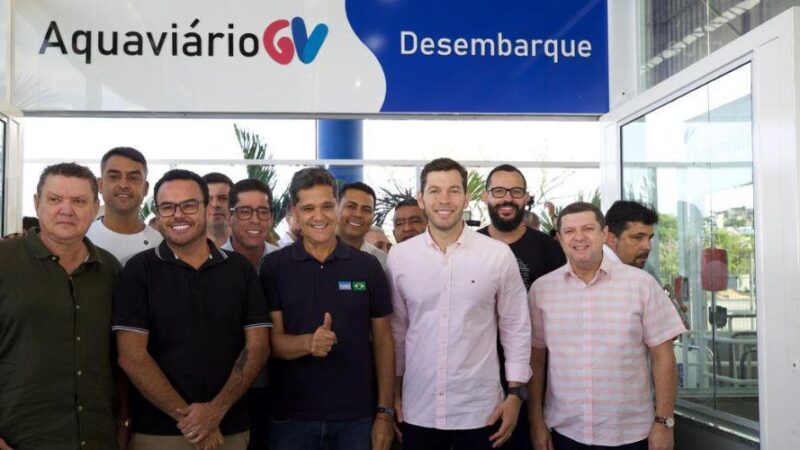 Prefeito marca presença na inauguração da nova estação do Aquaviário