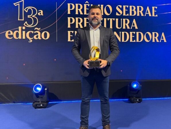 VIANA CONQUISTA OURO NO SEBRAE, AVANÇA PARA ETAPA NACIONAL E CONSOLIDA NOVA ERA DE DESENVOLVIMENTO SOB GESTÃO DE WANDERSON BUENO
