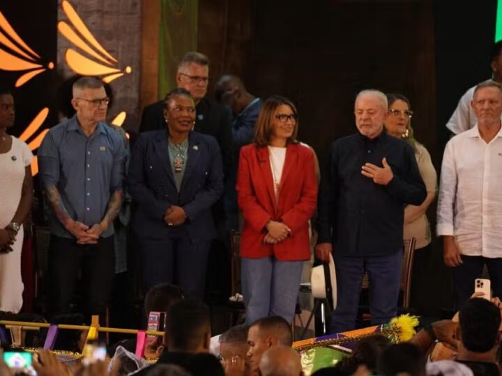 Lula mistura agenda cultural e embate político durante visita ao Espírito Santo