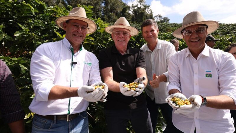 Governador marca abertura da safra do café arábica no Espírito Santo