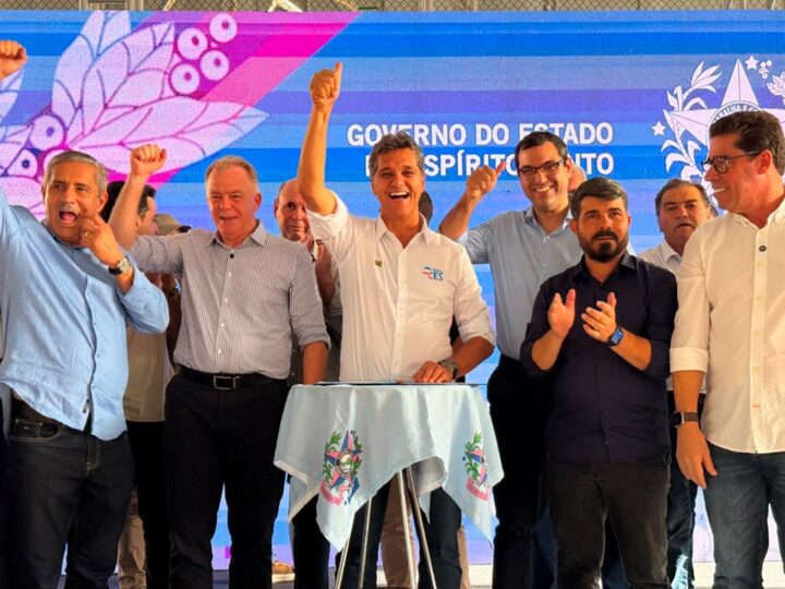 Governador anuncia obras de recuperação da ES-162 em Presidente Kennedy