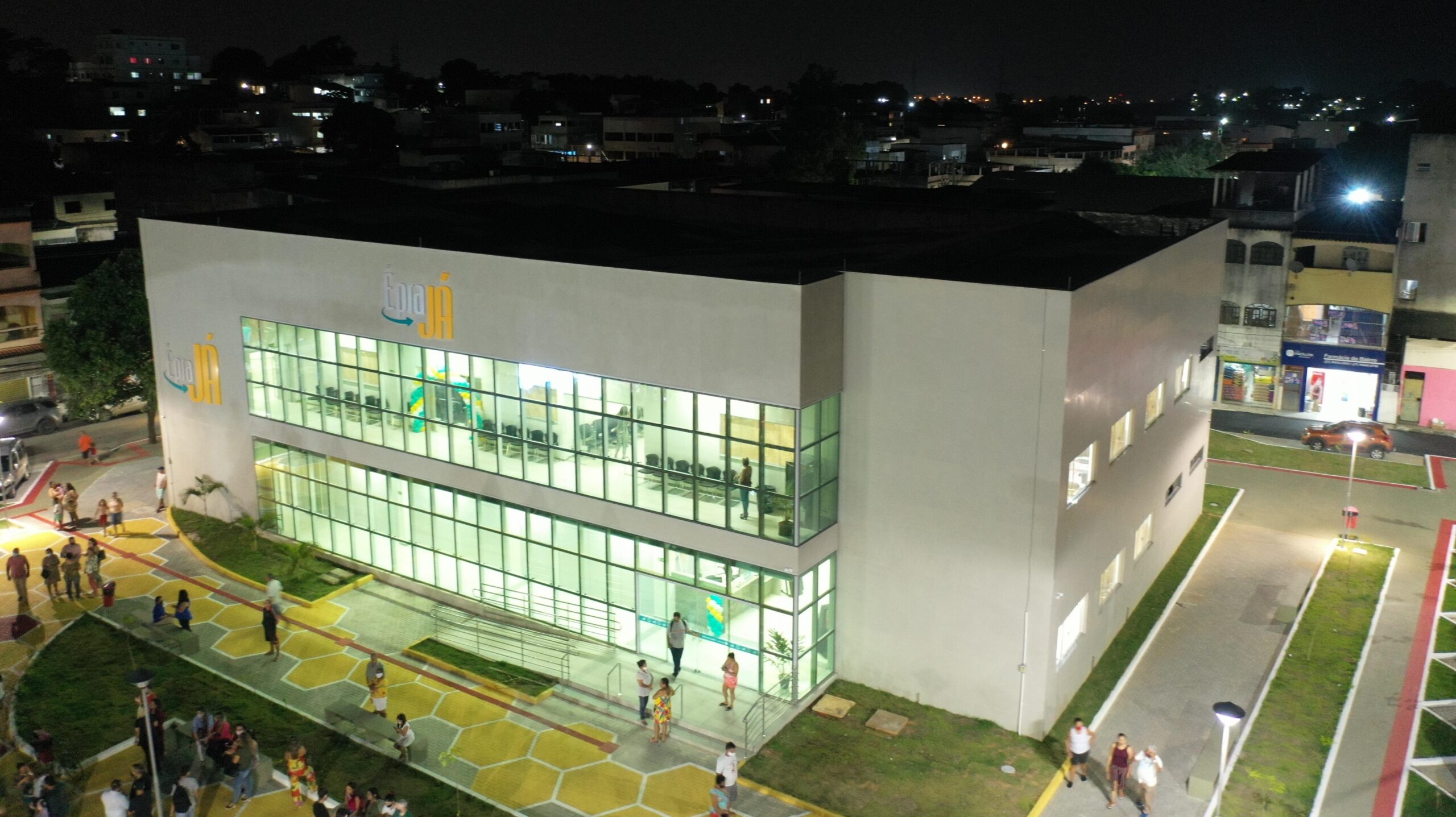 Mutirão noturno amplia acesso à emissão da nova Carteira de Identidade Nacional nesta quinta (9)