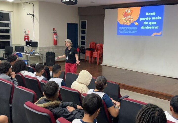Riscos das bets entram em debate durante palestra para estudantes nesta terça-feira