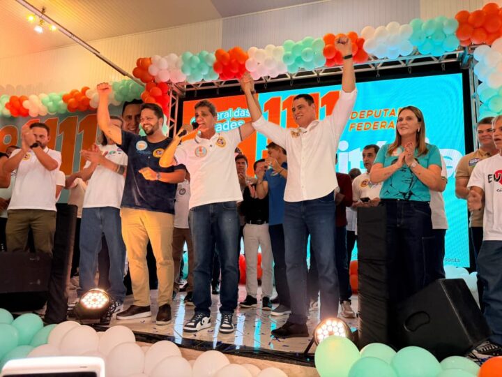 Da Vitória ganha força no ES com apoio de Ferraço, Camillo Neves, candidatos ao Senado e prefeitos