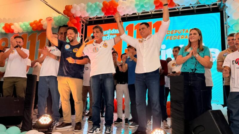 Da Vitória ganha força no ES com apoio de Ferraço, Camillo Neves, candidatos ao Senado e prefeitos